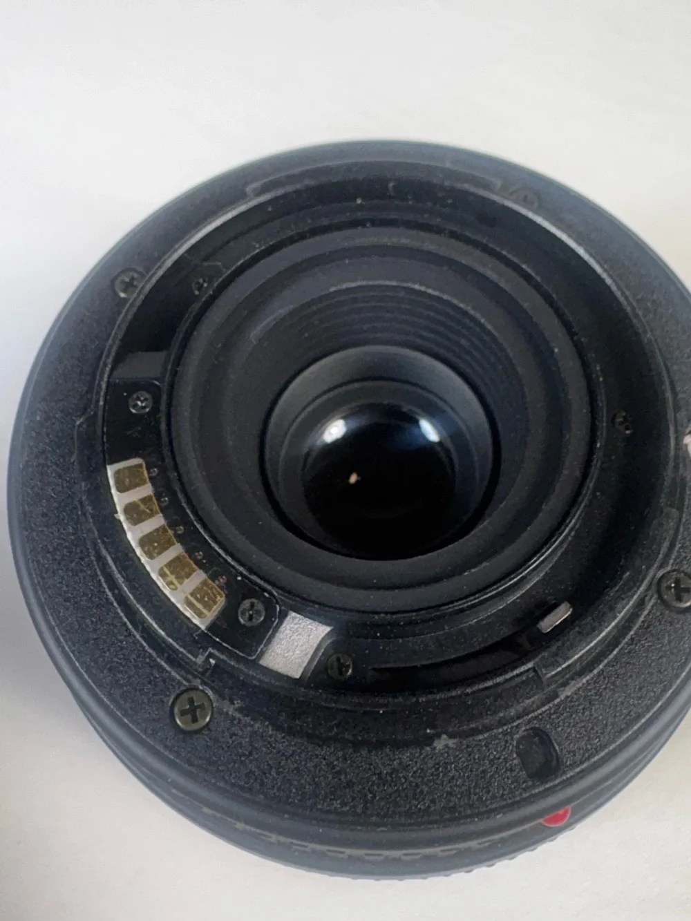 Minolta Maxxum 7000 AF 35mm SLR Camera with 28-80mm f/3.5-5.6 AF Lens